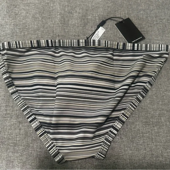 Black and White Swim Brief Sleek Design - Picture 6 of 6